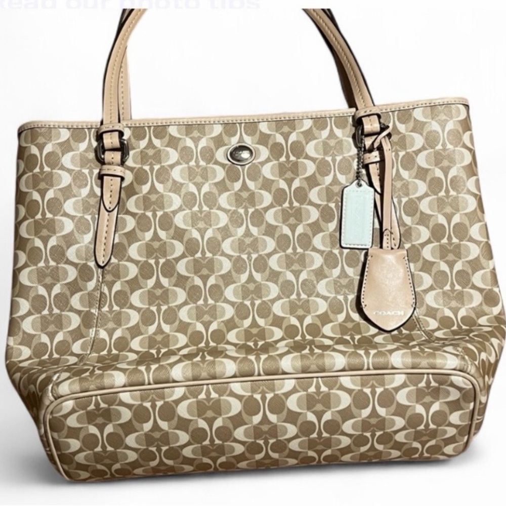 Coach Beige Signature Tote Bag - EXCELLENT CONDITION